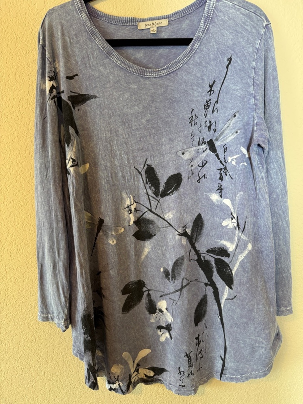 JESS & JANE Blue Mineral Wash Dragonfly Tunic Length TShirt Size Large
